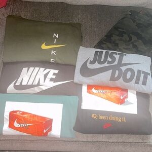 Men’s name brand authentic Nike,